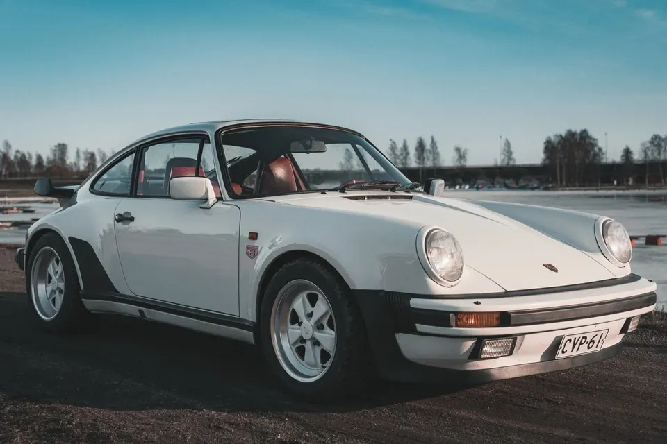 Porsche 930 Turbo photography